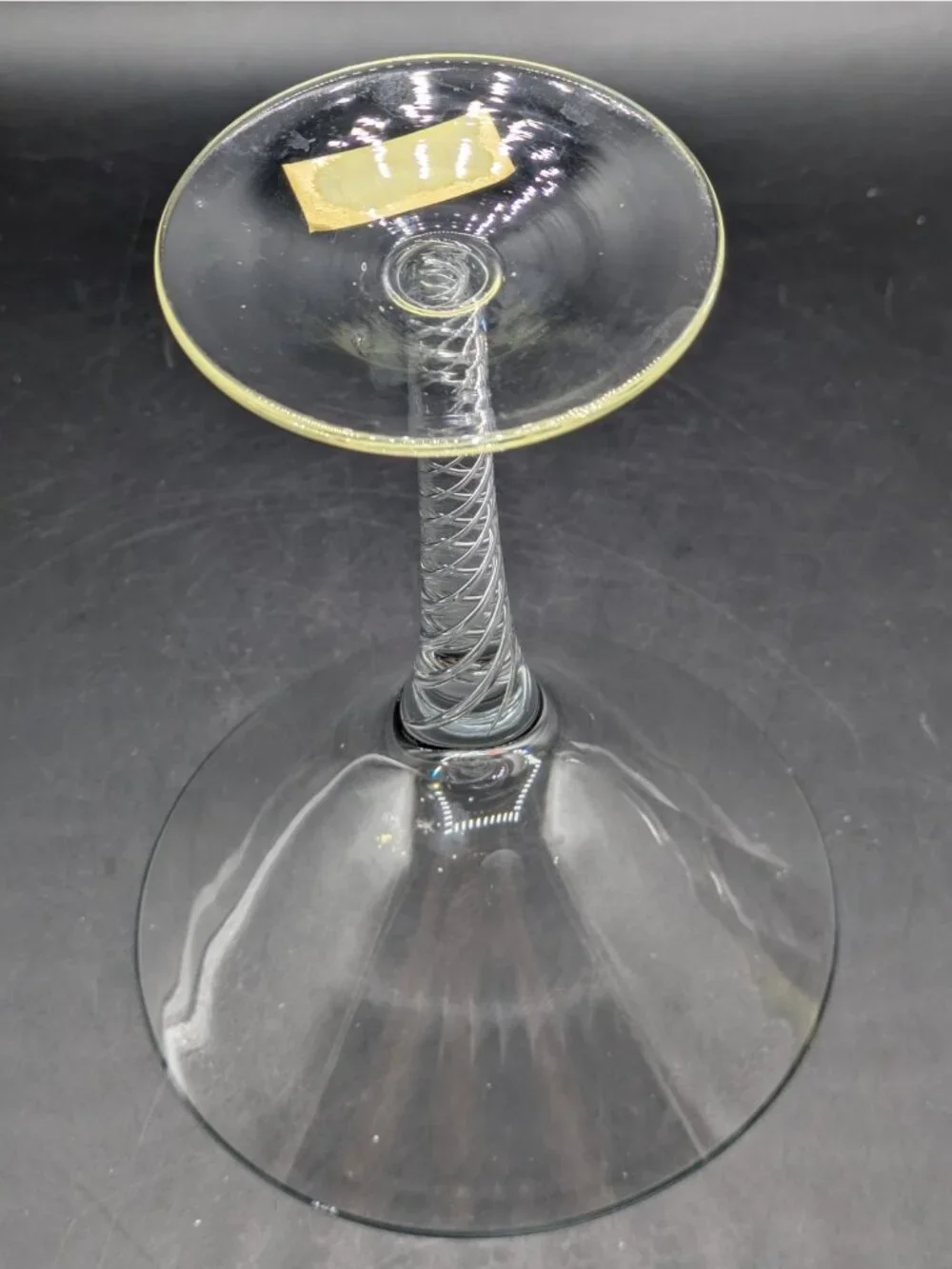 Toscany Martini Glass Set of 4 Hand Blown Twisted Braid Stem Romania 8 oz